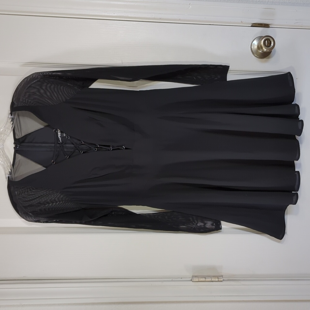 Express subtly sexy little black dress 4 like NEW!